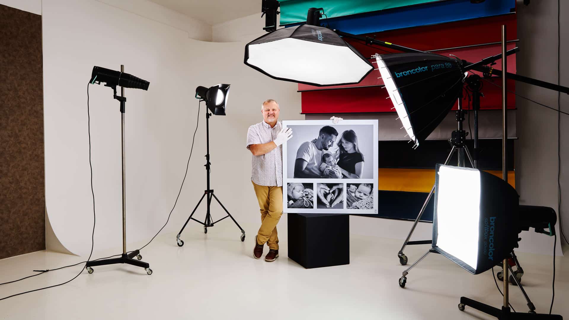 Franck Chazelet Franck Chazelet dans son studio de photographie